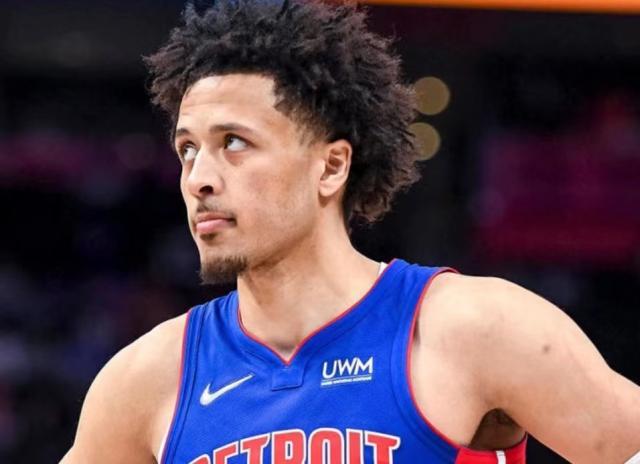 半岛体育官方网站-关键时刻连续单挑得手 状元郎渐入佳境获教练肯定