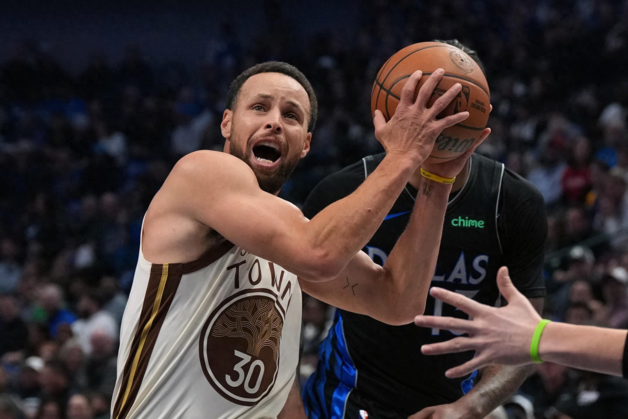 半岛体育-库里38分勇士仍连败！巴特勒报销放大4项短板 库明加伤退雪上加霜